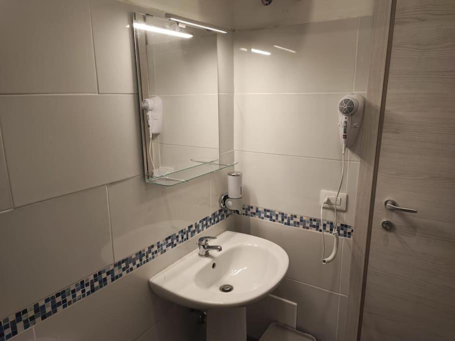 Holiday House Κατάνια Εξωτερικό φωτογραφία